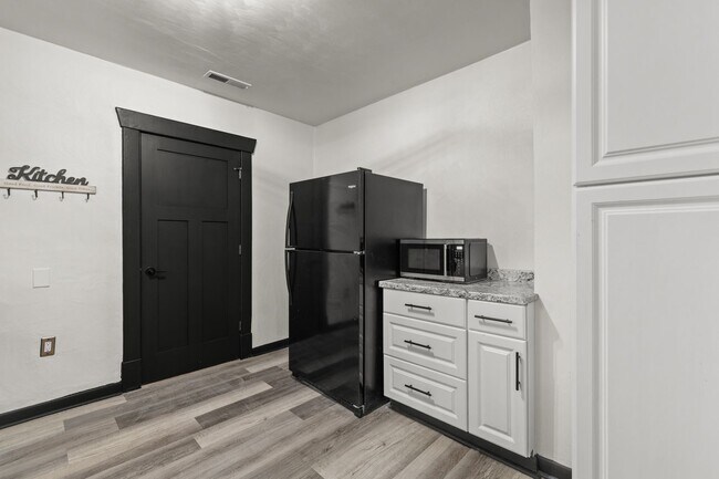 Building Photo - Beautiful Modern Home for Rent in Norfolk