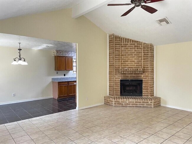 Building Photo - 13410 Natasha Ln