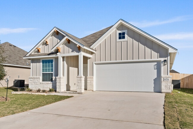 Building Photo - 8014 Timber Holw Ln