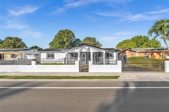 Building Photo - 560 Perviz Ave