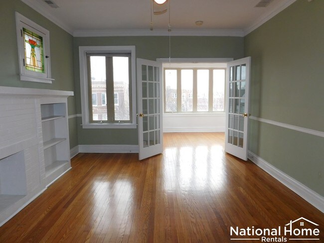 Foto del edificio - 3702 W Wrightwood Ave