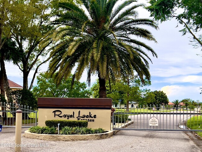 Foto del edificio - 929 Hialeah St