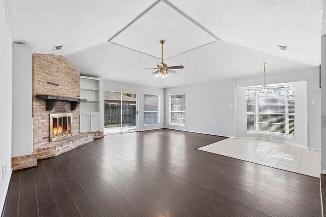 Building Photo - 6807 Falling Waters Dr