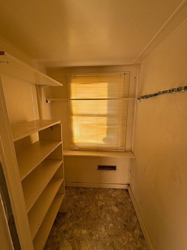 Foto del edificio - California St