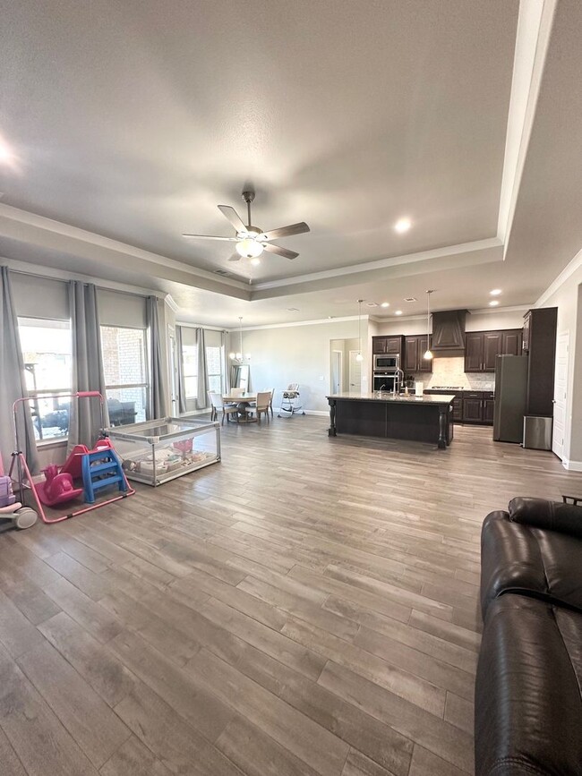 Foto del edificio - 3 Bed 2 Bath Ready to Rent ASAP!