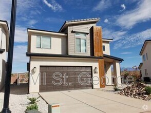 Building Photo - 4119 Cerro Wy