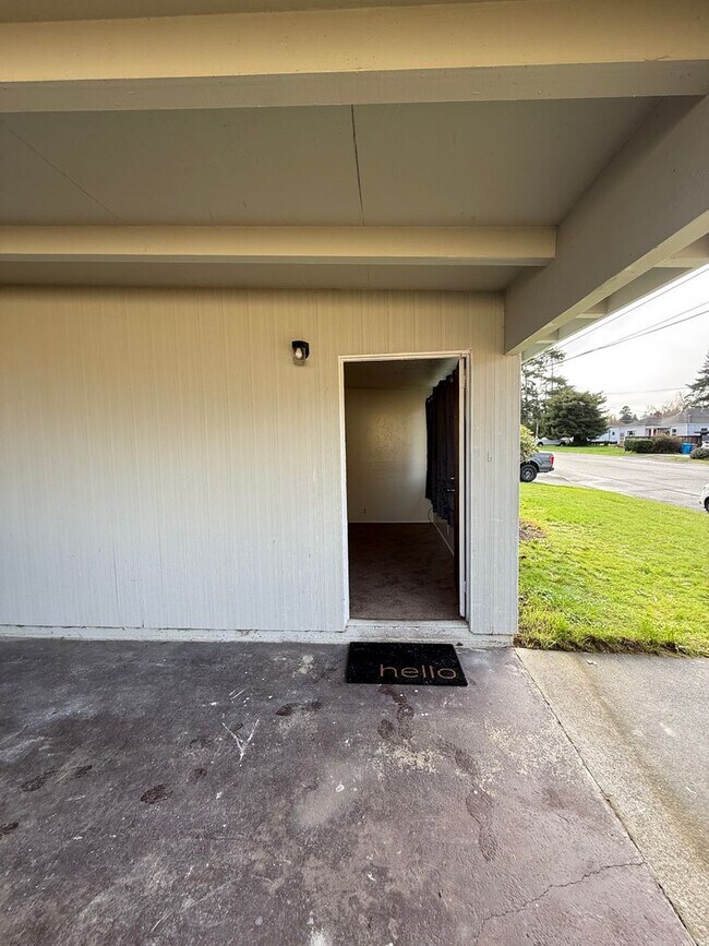 Foto del edificio - 1123 Vernon St