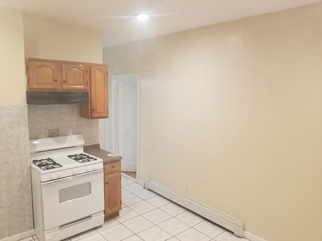 Building Photo - 496 21st St