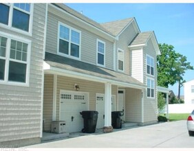 Building Photo - 422 Fountain Dr