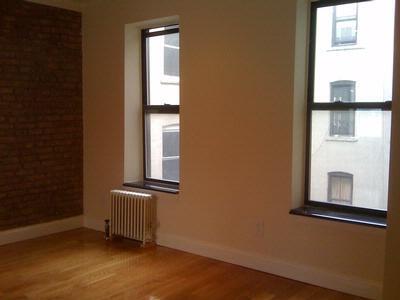 Building Photo - 314 E 106th St