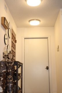 Foto del edificio - 1401 S La Brucherie Rd