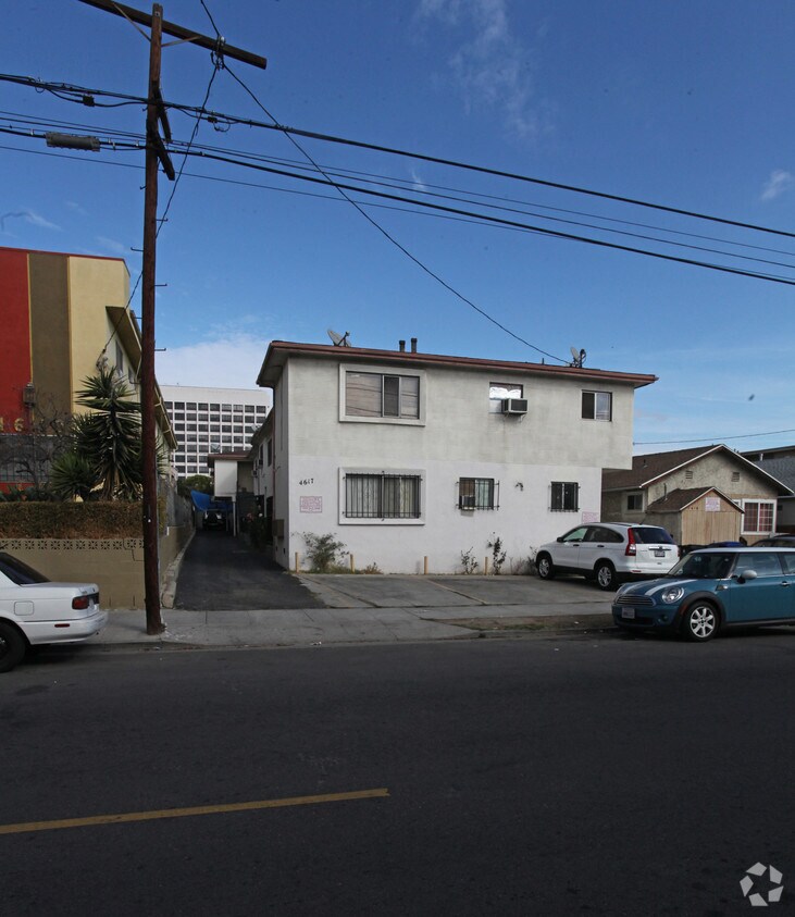 Building Photo - 4617 W Lexington Ave
