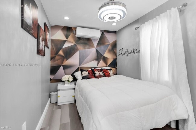 Foto del edificio - 2 br, 1 bath House - 6139 Johnson St