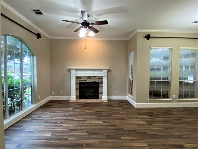 Foto del edificio - 4213 Harvest Hill Rd