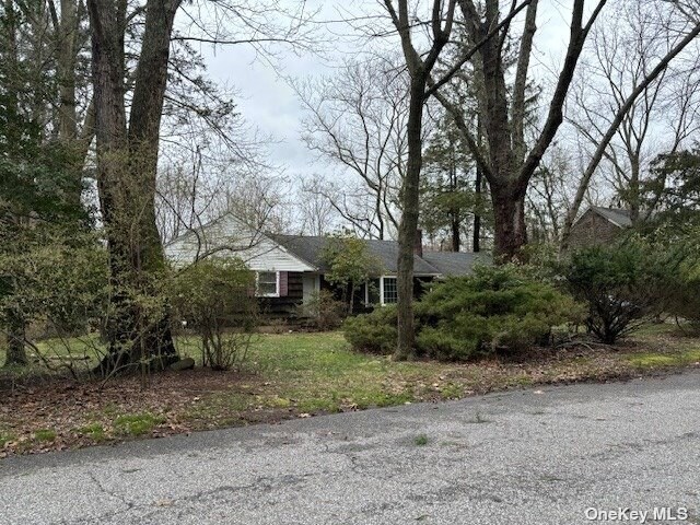 Building Photo - 4 Elm Ln
