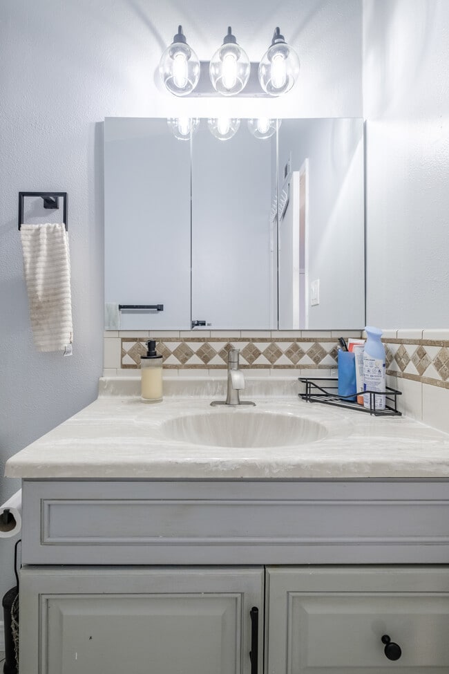 Foto del edificio - 5521 27th Ave