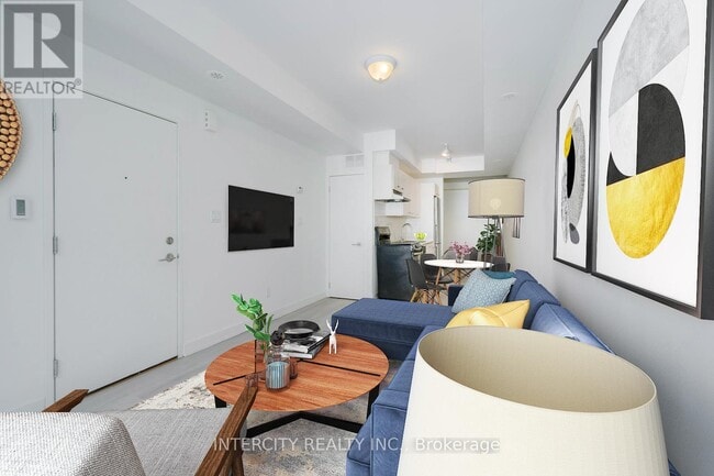 Building Photo - 1321 Gerrard St E