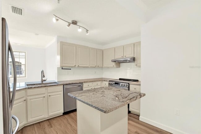 Foto del edificio - 501 Knights Run Ave