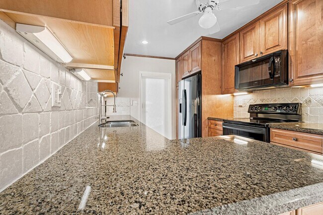 Foto del edificio - 1900 NE 19th St