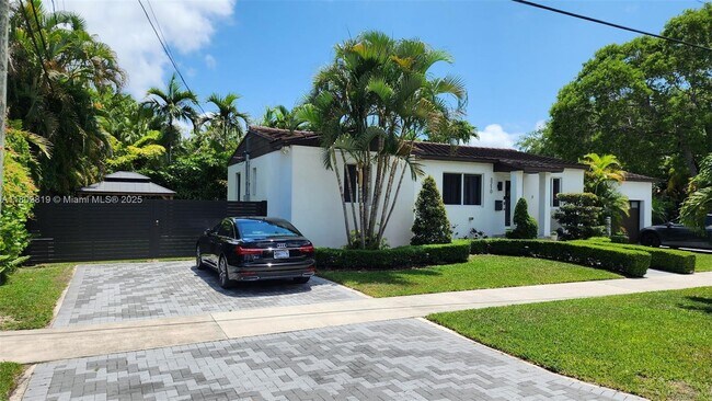 Foto del edificio - 3210 SW 19th Ter