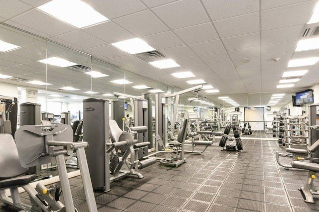 Building Photo - 3930 N Pine Grove Ave