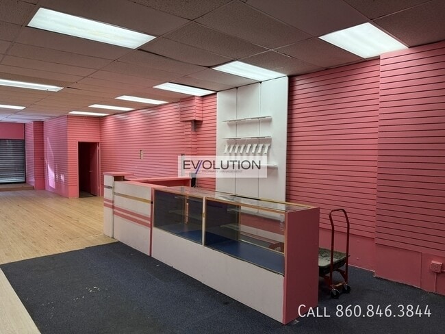 Building Photo - 642-648-648 Park St