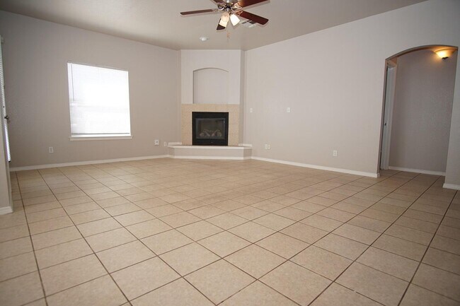 Building Photo - 7160 Mesquite Tree Ln