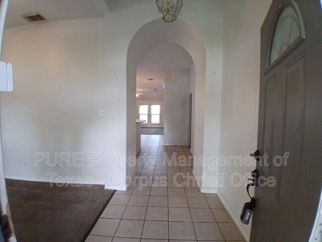 Building Photo - 7609 Cold Springs Dr