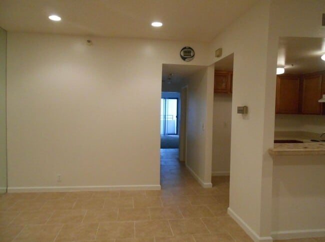 Foto del edificio - 730 W 4th St