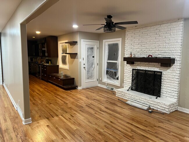 Foto del edificio - 12511 Jackson Ave