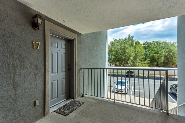 Building Photo - 30 W 7500 S