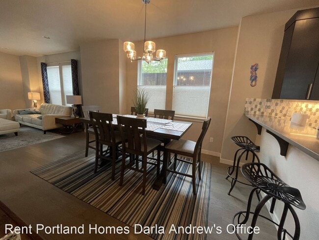 Building Photo - 4 br, 2.5 bath House - 7365 SE Harrison St