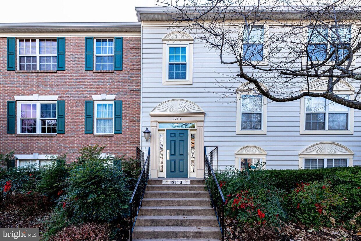 12113 Greenway Ct Unit 180, Fairfax, VA 22033 Room for Rent in