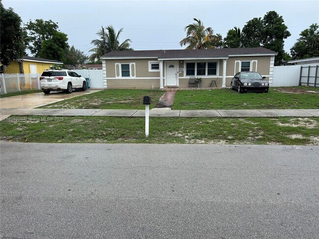 Building Photo - 15701 NW 28th Ct