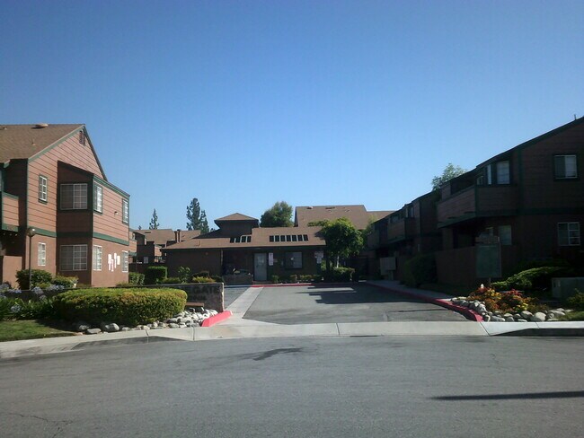 Aparcamiento para invitados / zona de oficinas - Stonegate