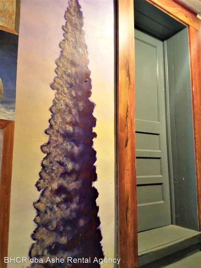 Foto del edificio - 2 br, 1 bath House - 101 A N Jefferson Ave