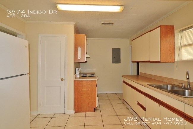 Foto del edificio - 3574 Indigo Dr