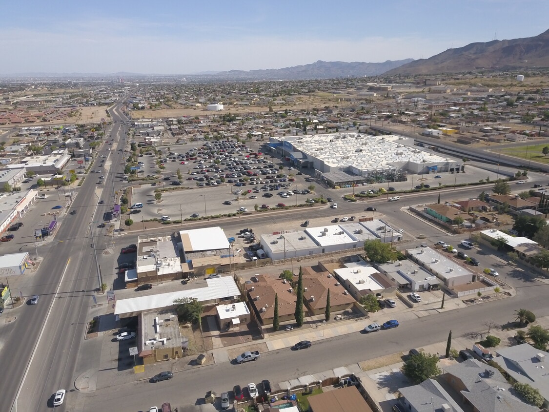 Building Photo - The Cozy Nest Apartments