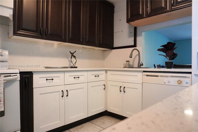 Foto del edificio - 4140 NW 44th Ave