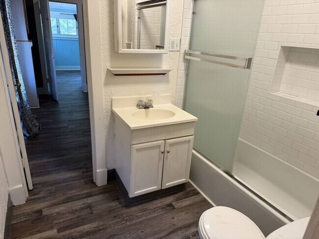 Foto del edificio - 5640 S Windermere St