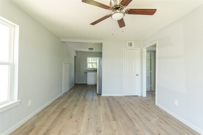 Foto del edificio - 1020 5th Ave N