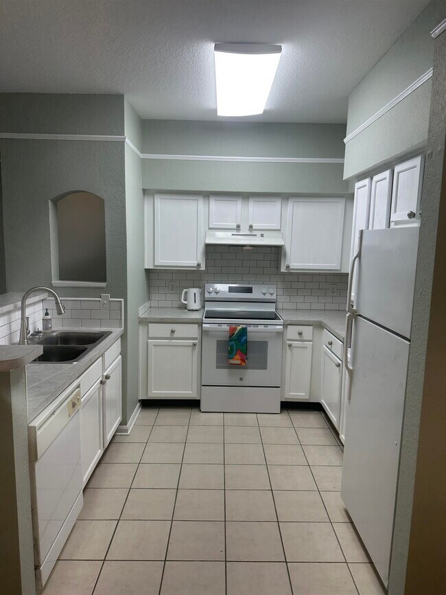 Foto del edificio - 2801 Chancellorsville Dr