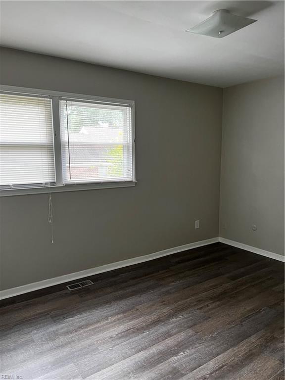 Primary Photo - 491 Century Ct