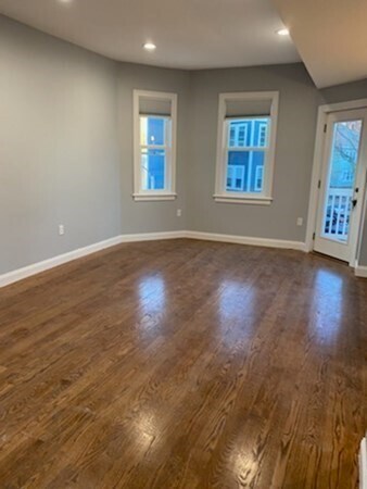 Foto del edificio - 156 Minot St