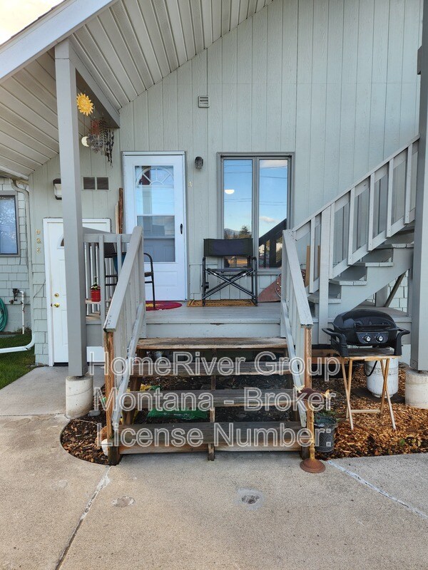 Foto del edificio - 724 Strand Ave