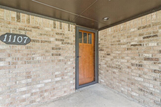 Building Photo - 11107 NW 110th St