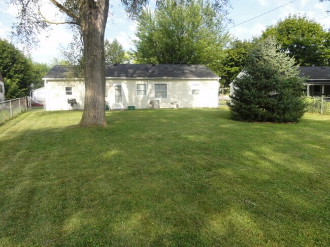 Building Photo - 172 Dellwood Dr
