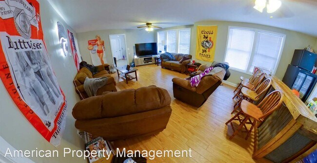 Foto del edificio - 5 br, 2 bath House - 1112 Thurston St