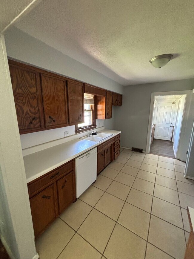 Building Photo - Charming 3-Bedroom Stone Home with Spacious Yard