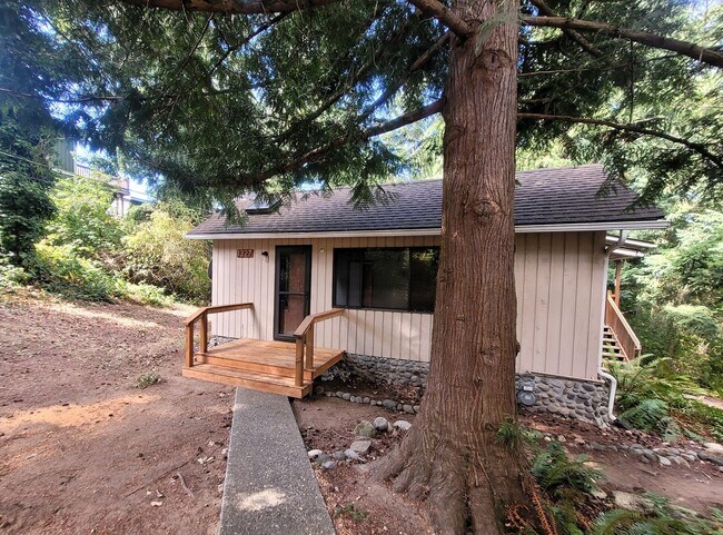 Foto del edificio - Cabin Style Home, 2 Bedroom - Bellingham, ...